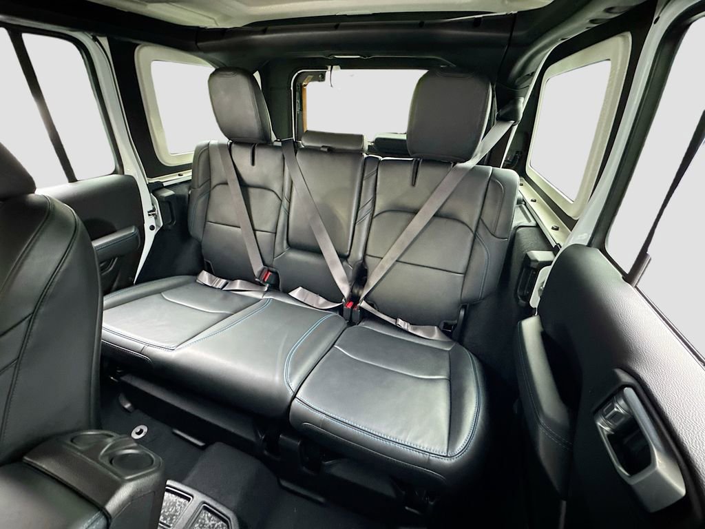 Used 2024 Jeep Wrangler Unlimited Rubicon 4xe image 14