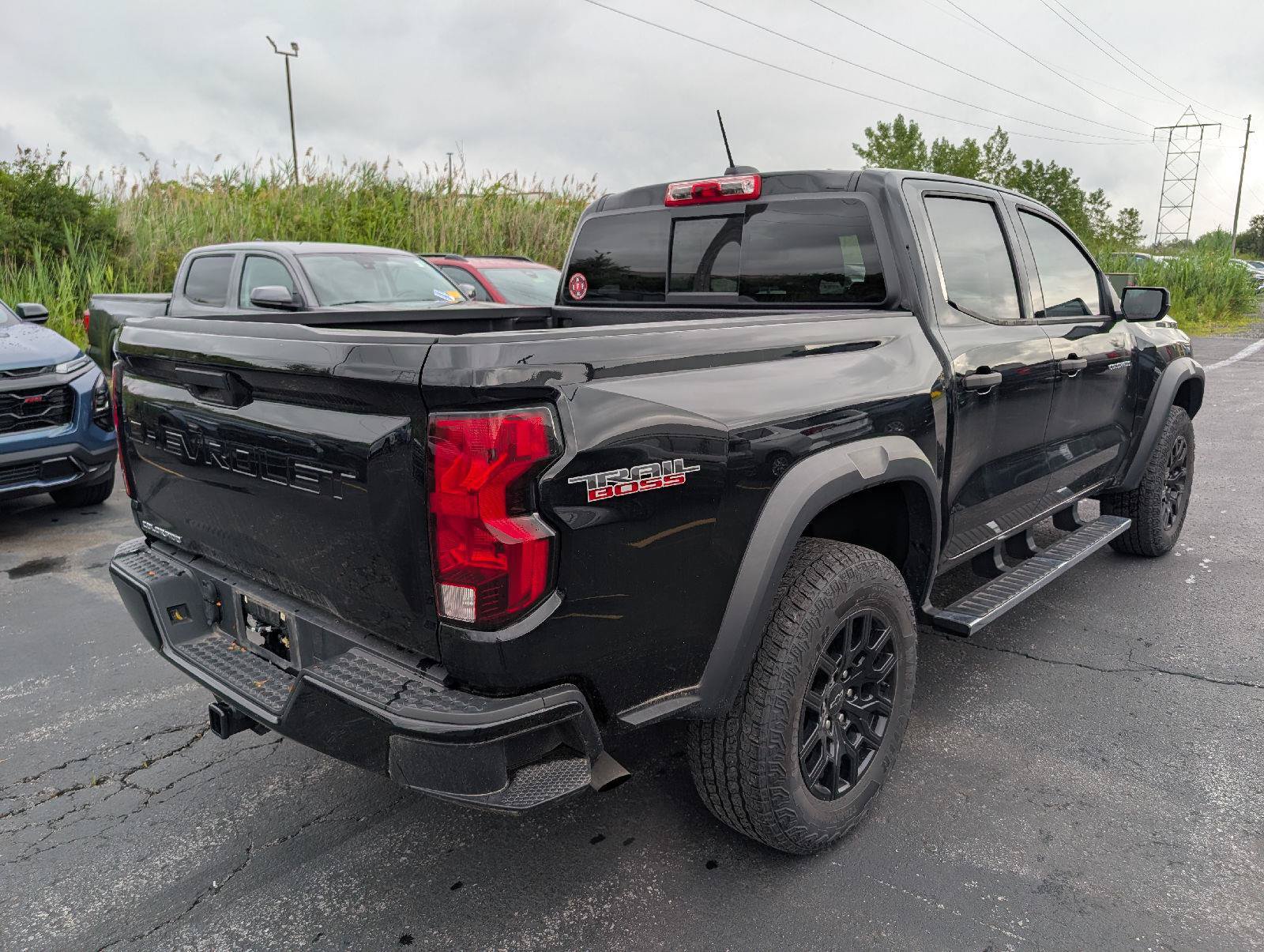 Used 2024 Chevrolet Colorado Trail Boss w/ Advanced Trailering Package AWD/4WD image 7