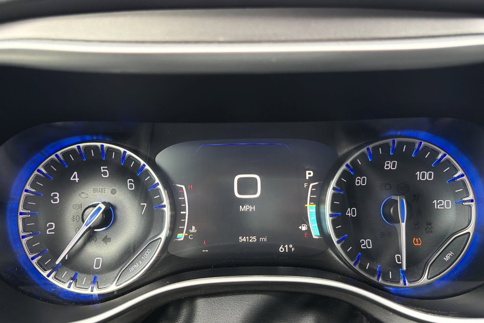 Used 2024 Chrysler Pacifica Touring-L FWD image 24