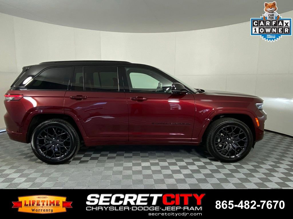Used 2025 Jeep Grand Cherokee Summit w/ Adv Protech Group IV AWD/4WD image 8