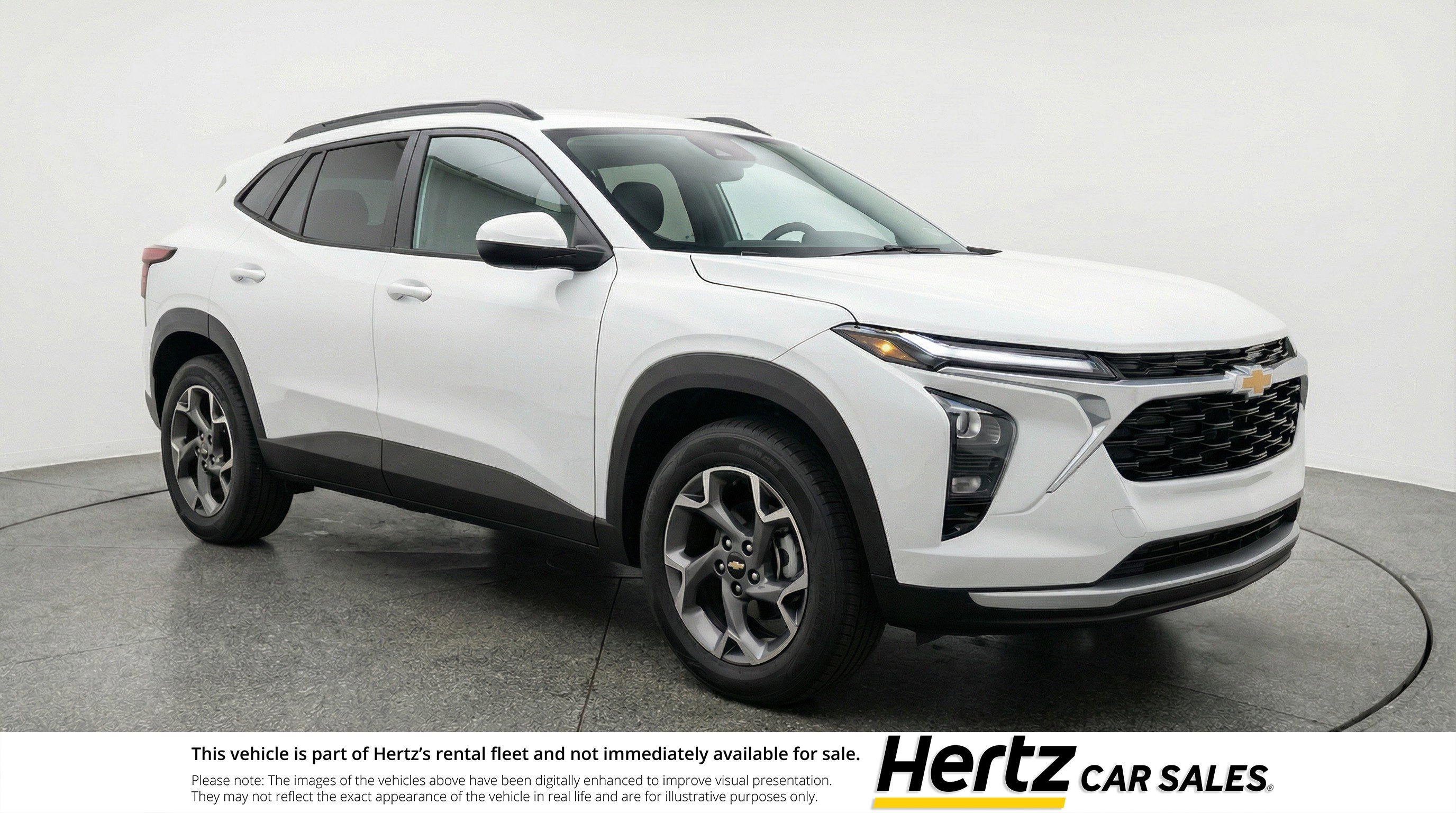 Used 2025 Chevrolet Trax LT image 1