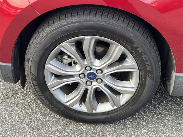 Used 2019 Ford Edge Titanium image 12