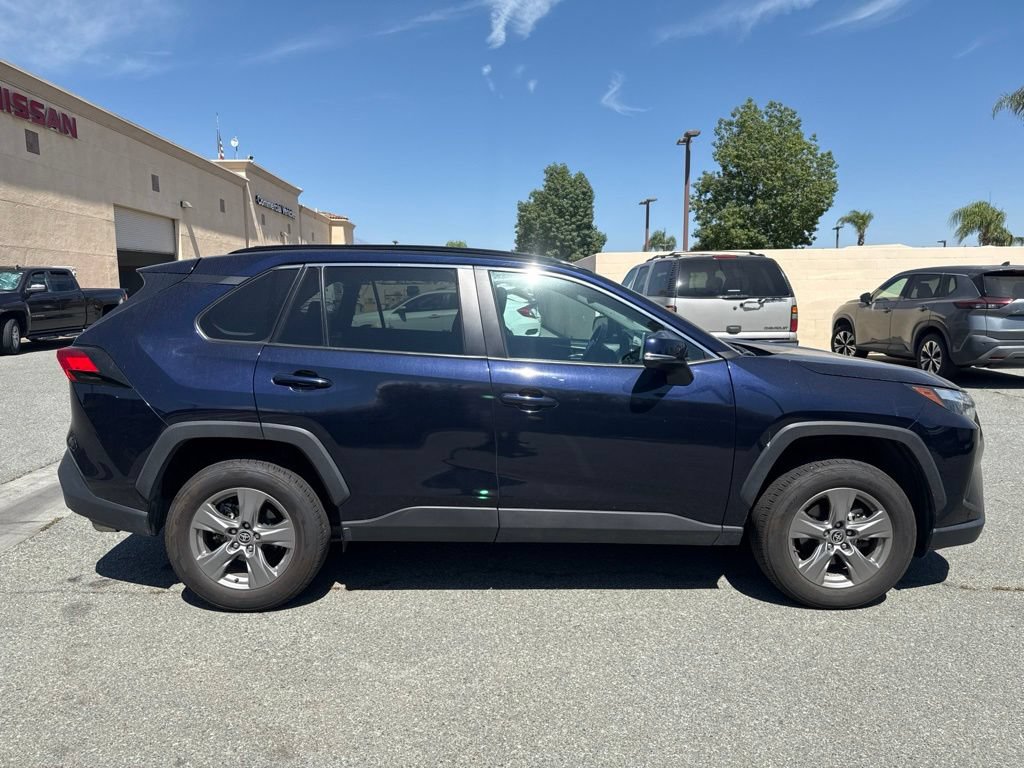 Used 2024 Toyota RAV4 XLE AWD/4WD image 9