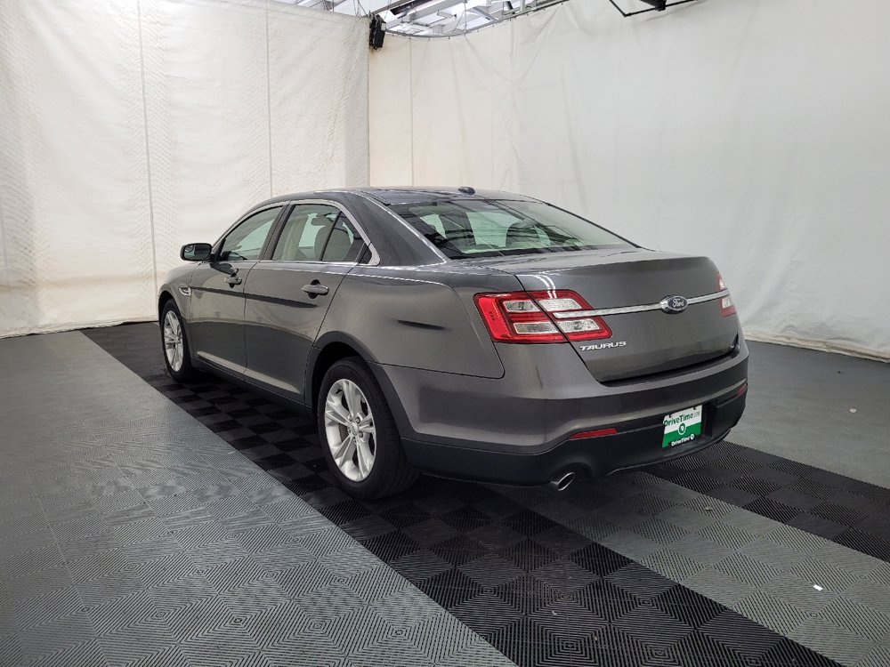 Used 2017 Ford Taurus SE FWD image 5