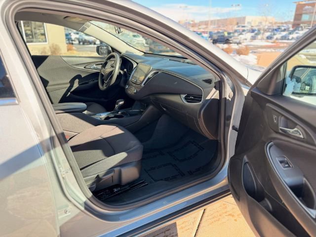 Used 2023 Chevrolet Malibu LT image 17