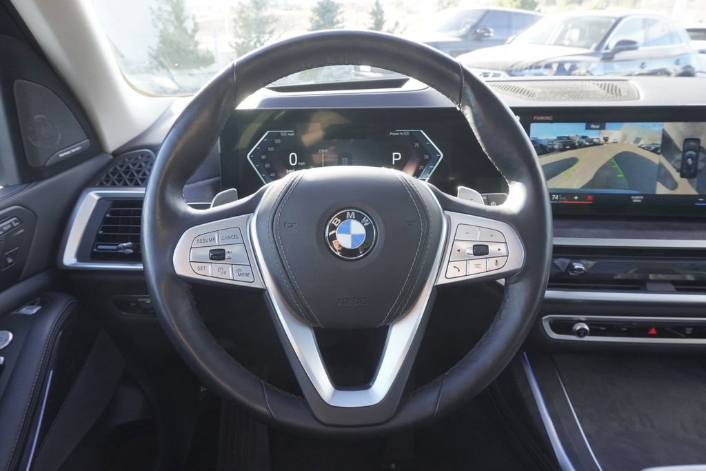 Used 2023 BMW X7 xDrive40i w/ Premium Package image 10