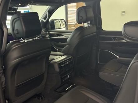 New 2026 Jeep Grand Wagoneer L 4WD w/ Premium Group I image 23