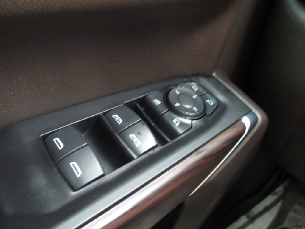 Used 2021 GMC Sierra 1500 SLT image 27