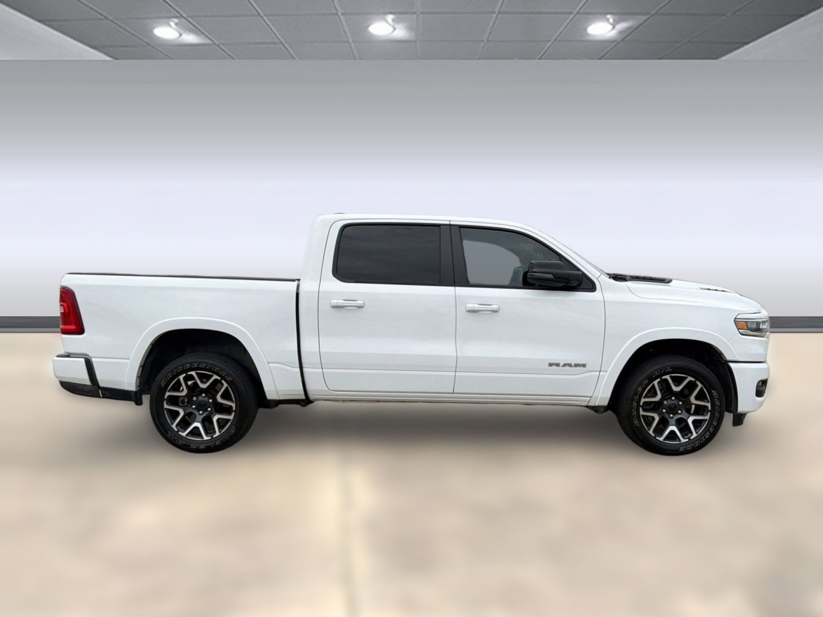 Used 2025 RAM 1500 Laramie w/ Sport Appearance Package image 8