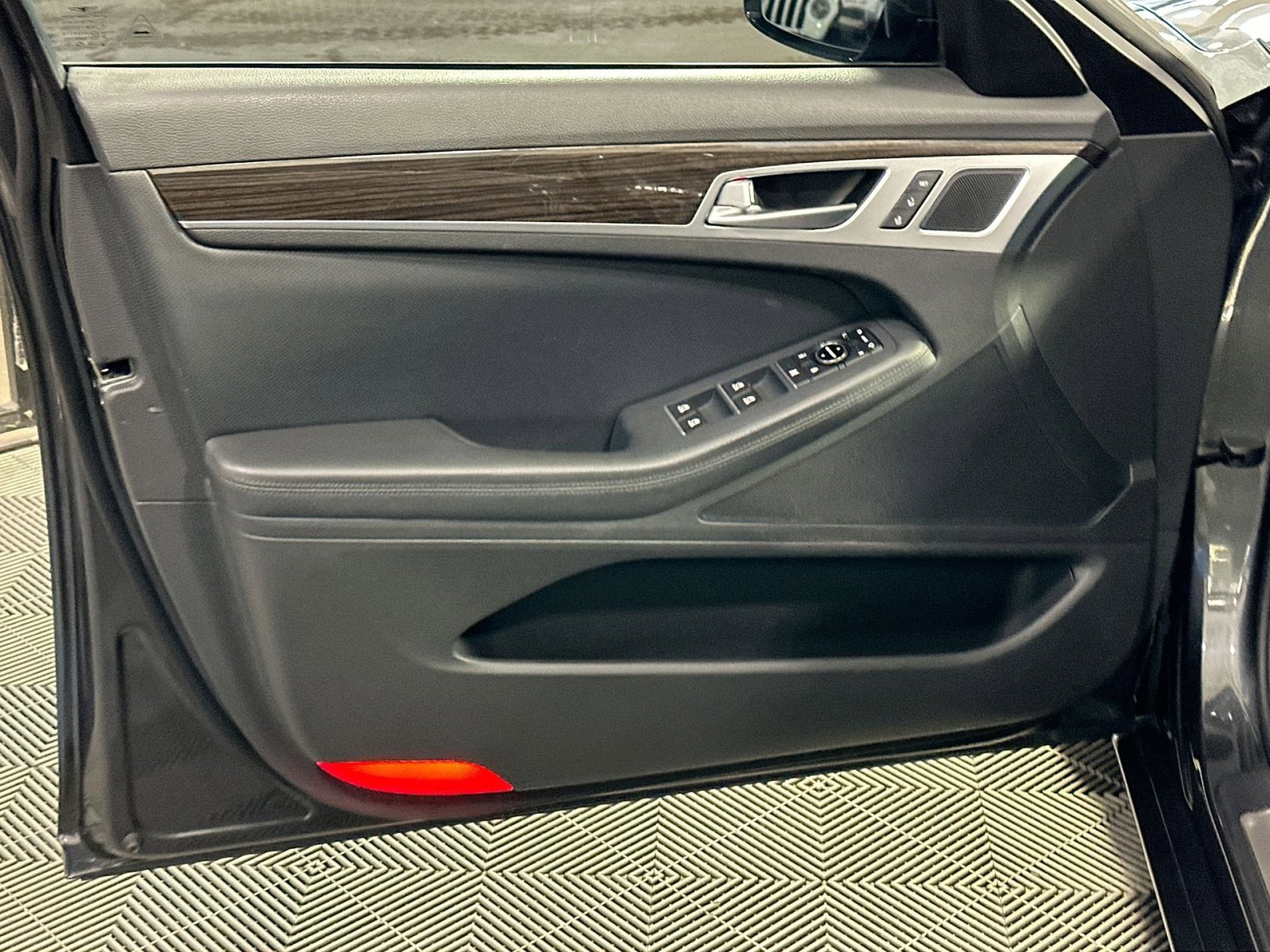 Used 2020 Genesis G80 3.8 image 13