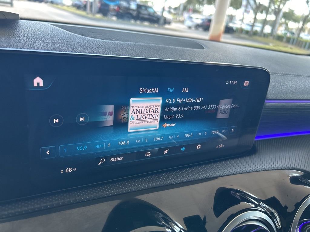 Used 2022 Mercedes-Benz CLA 250 4MATIC w/ Premium Package Lite image 8