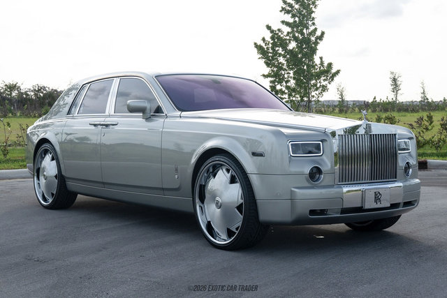 Used 2005 Rolls-Royce Phantom Sedan RWD image 12