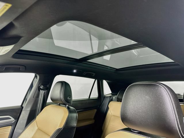 Certified 2023 Volkswagen Atlas Cross Sport SEL R-Line AWD/4WD image 23