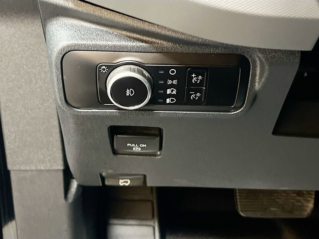 Used 2024 Ford Bronco Black Diamond image 10