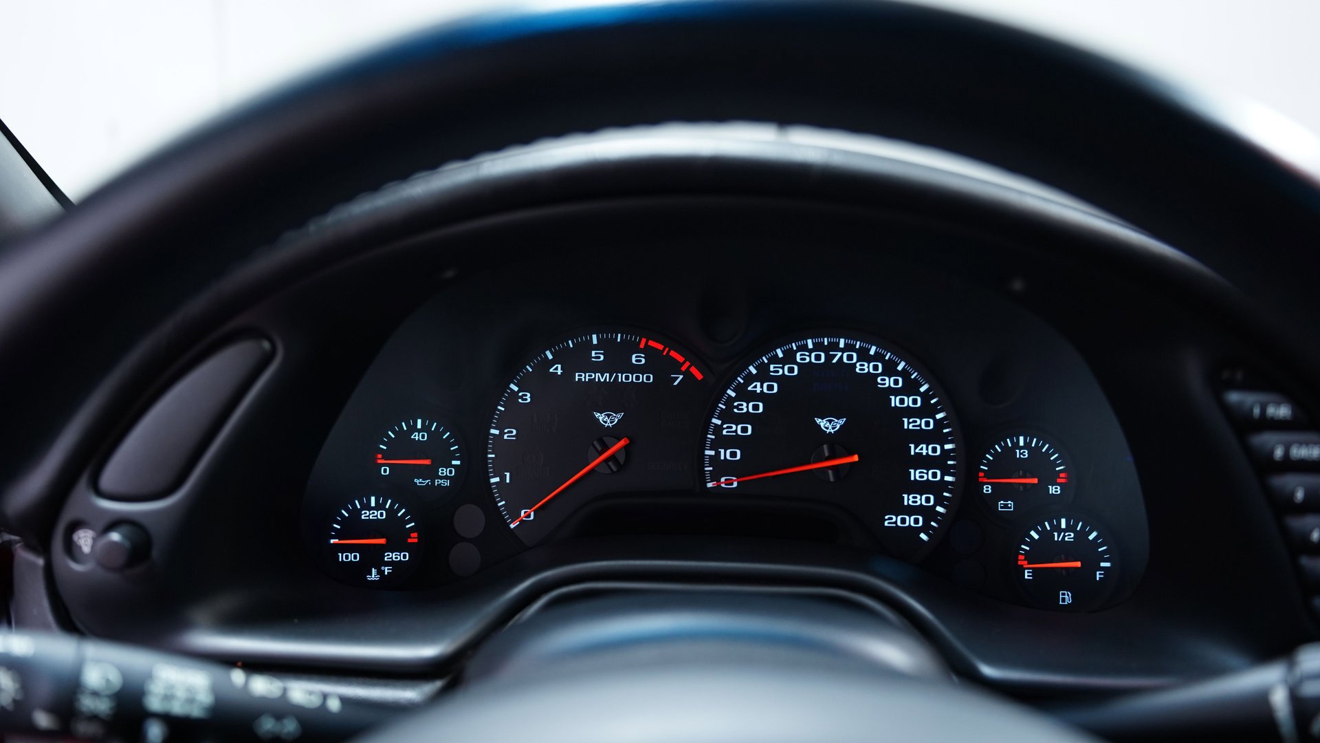 Used 2000 Chevrolet Corvette Coupe w/ Memory Pkg image 35