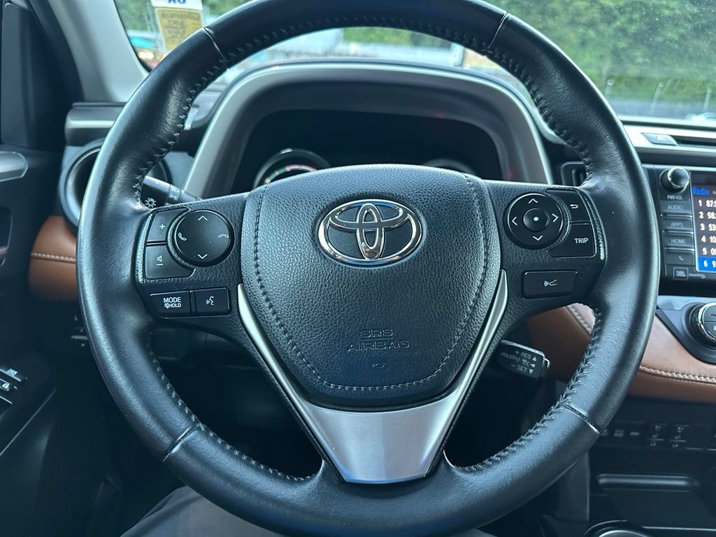 Used 2017 Toyota RAV4 Limited w/ Advanced Technology Package AWD/4WD image 17