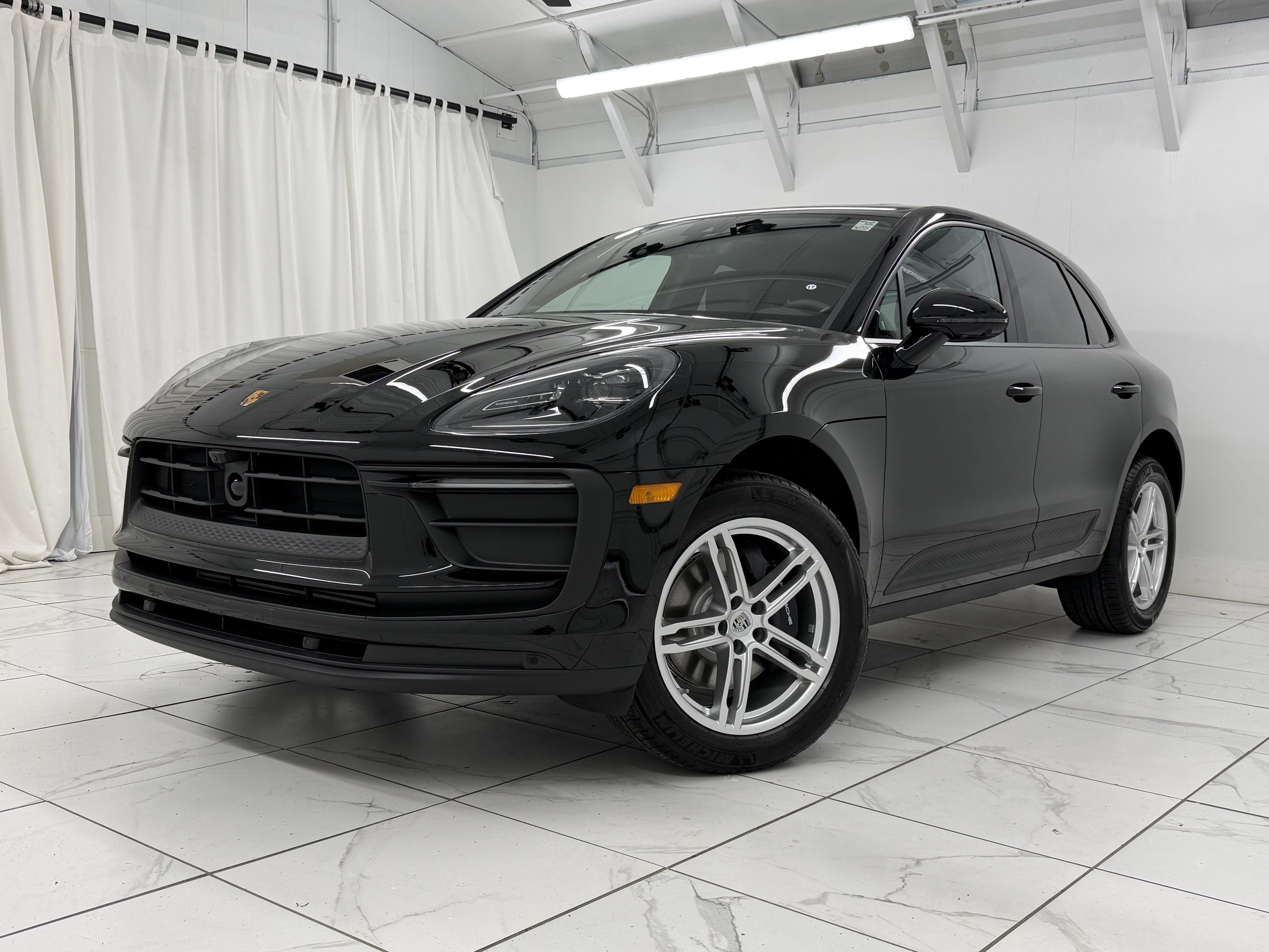 New 2026 Porsche Macan image 7