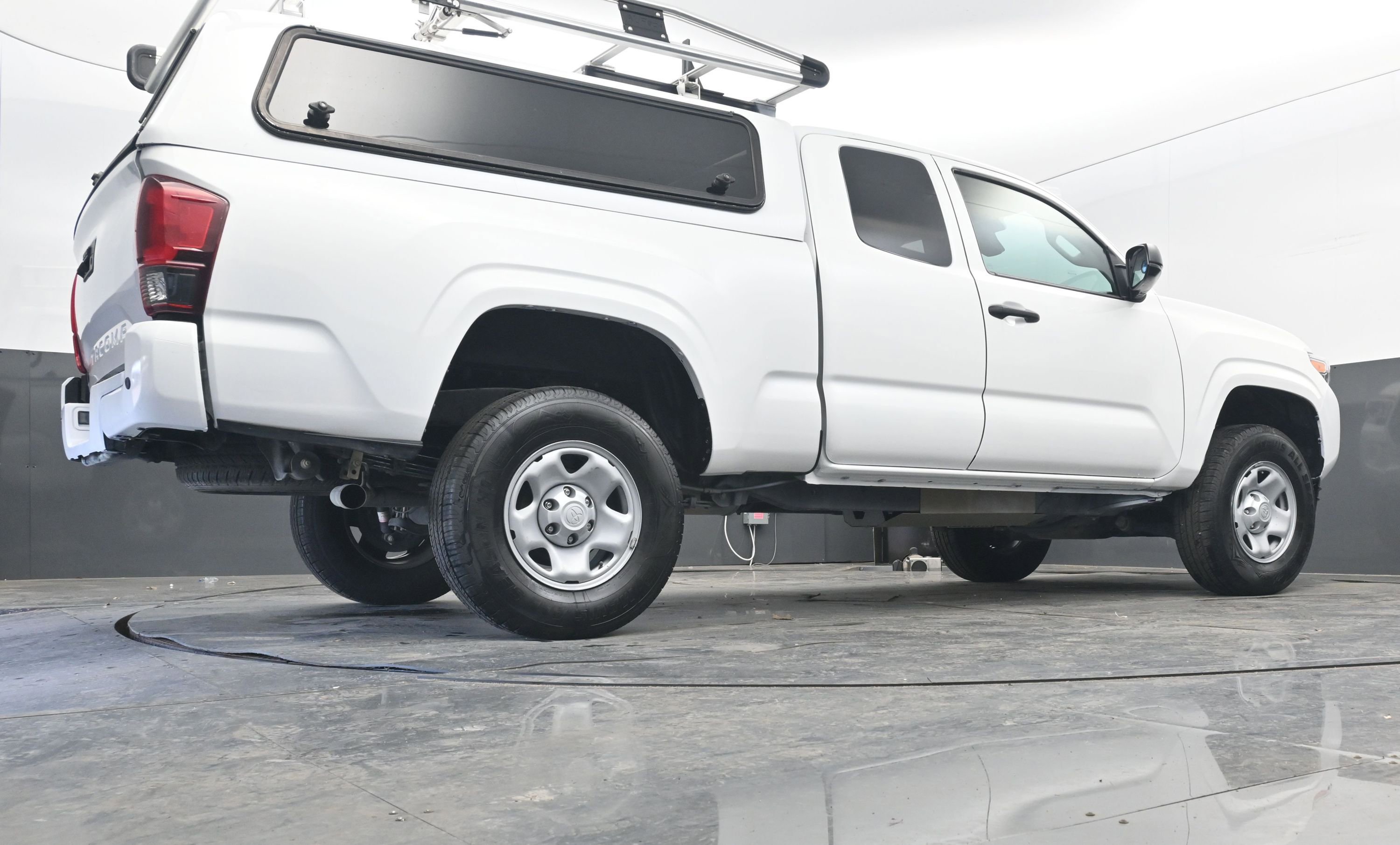 Used 2022 Toyota Tacoma SR image 27