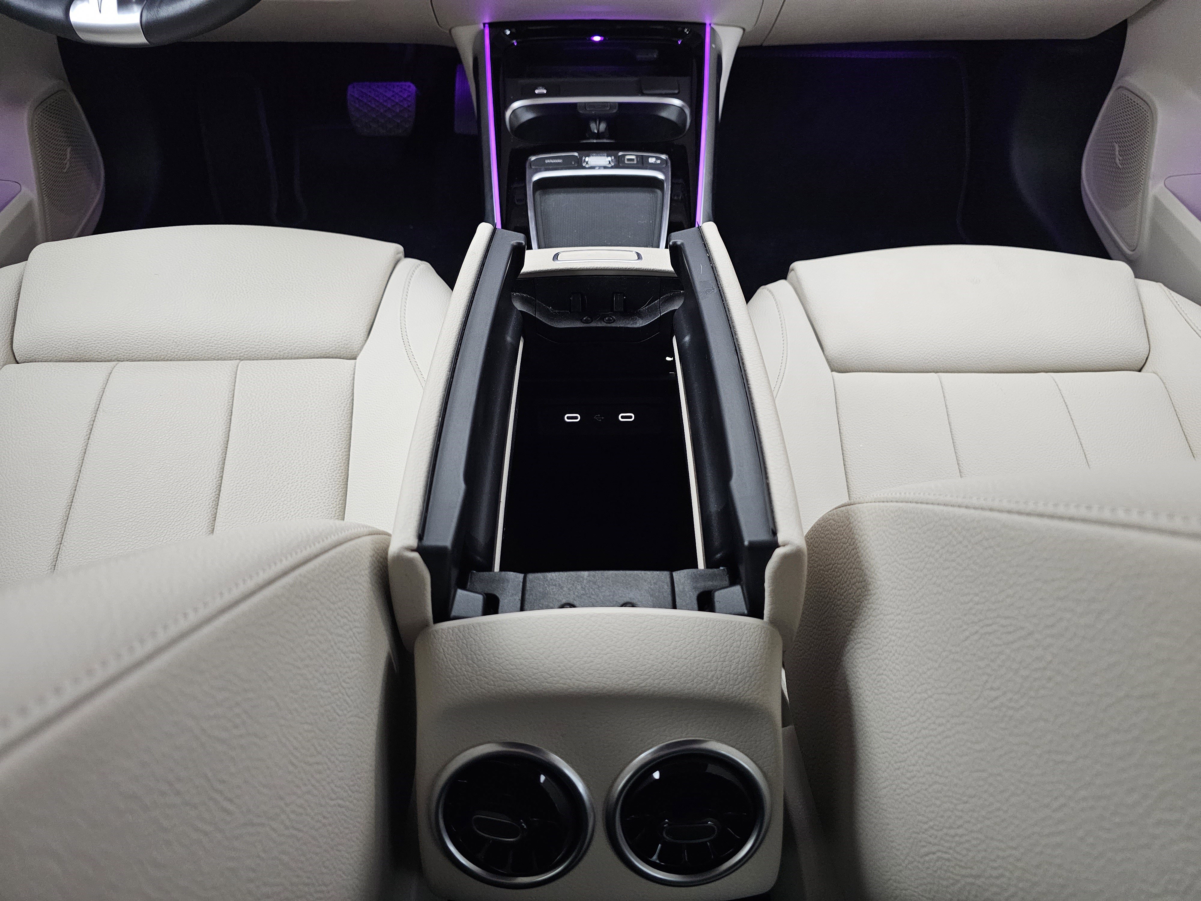 Used 2025 Mercedes-Benz GLB 250 image 28