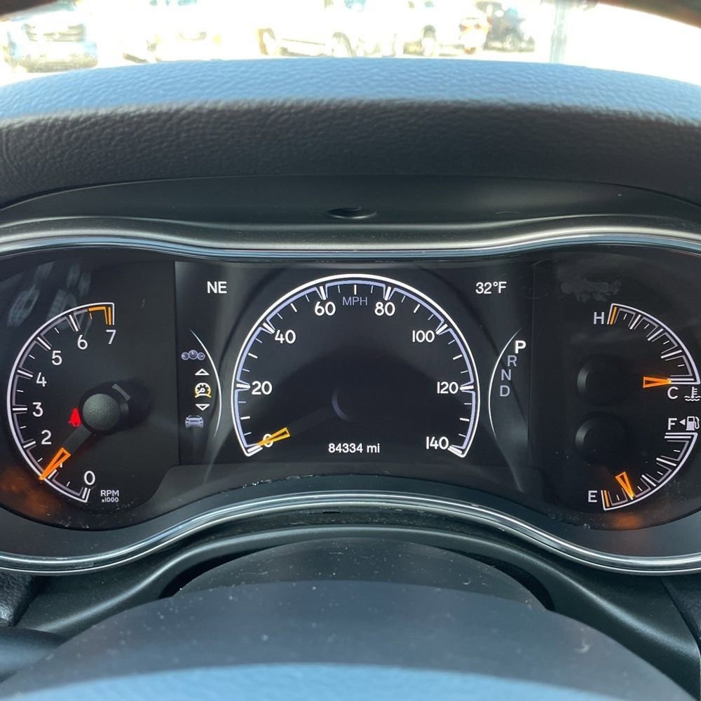 Used 2021 Jeep Grand Cherokee Trailhawk w/ Trailhawk Luxury Group image 9