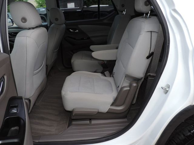 Used 2018 Chevrolet Traverse LT FWD image 20