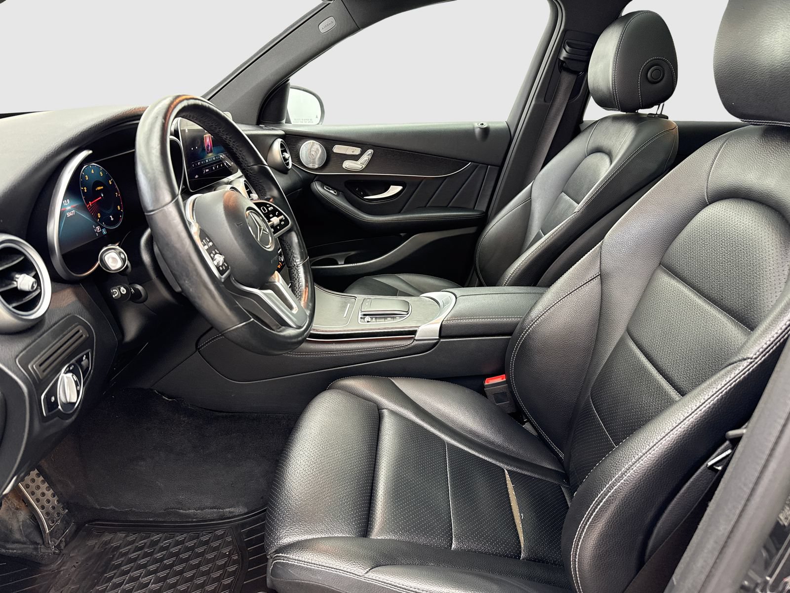 Used 2020 Mercedes-Benz GLC 300 4MATIC image 17