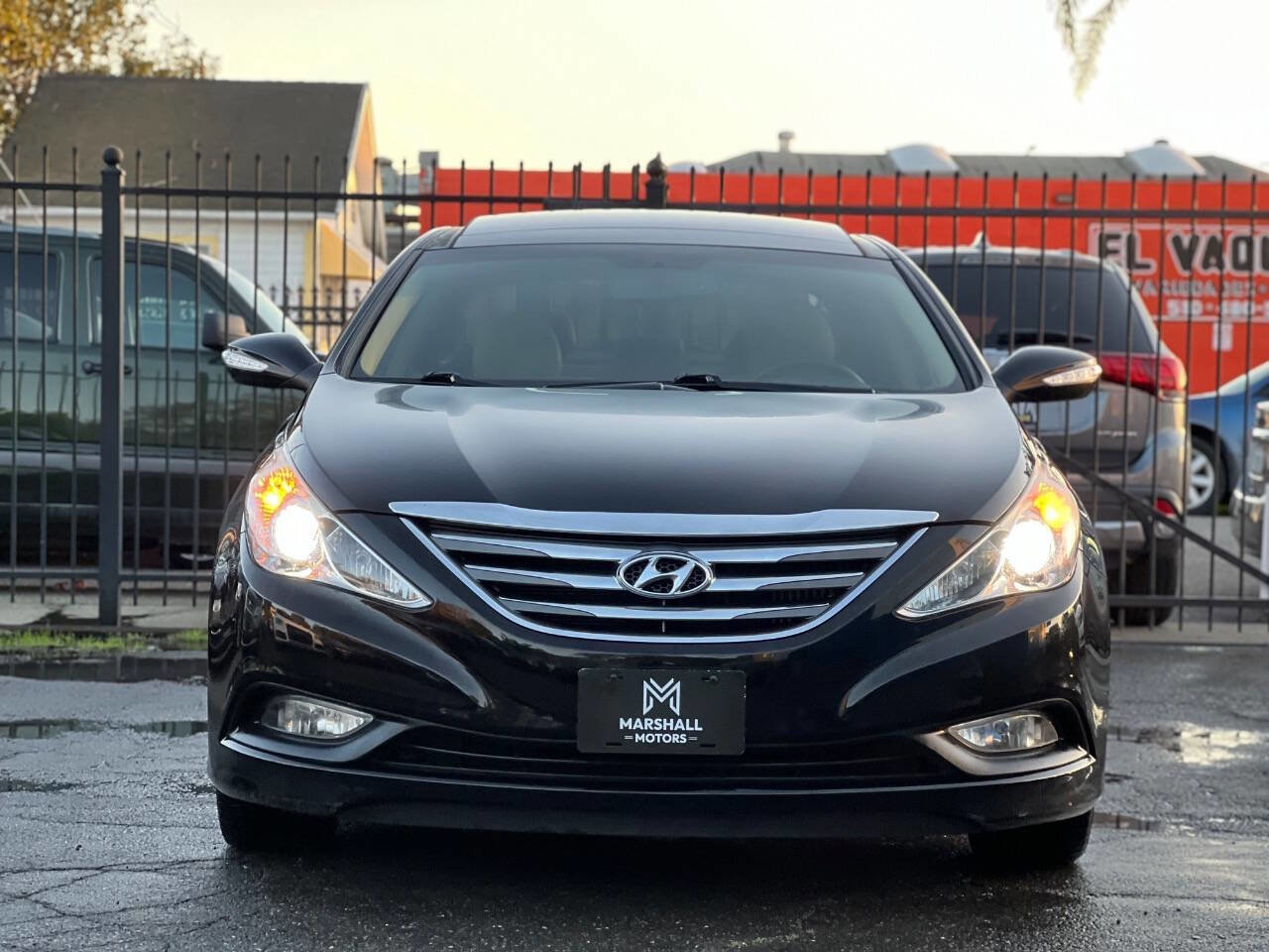 Used 2014 Hyundai Sonata Limited w/ Technology Package 05 image 2