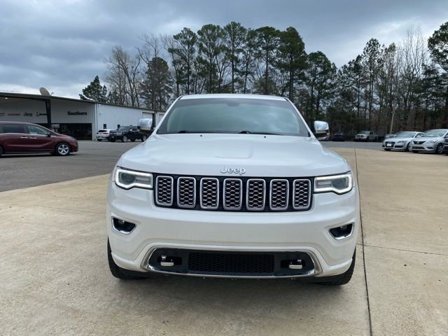 Used 2017 Jeep Grand Cherokee Overland image 3