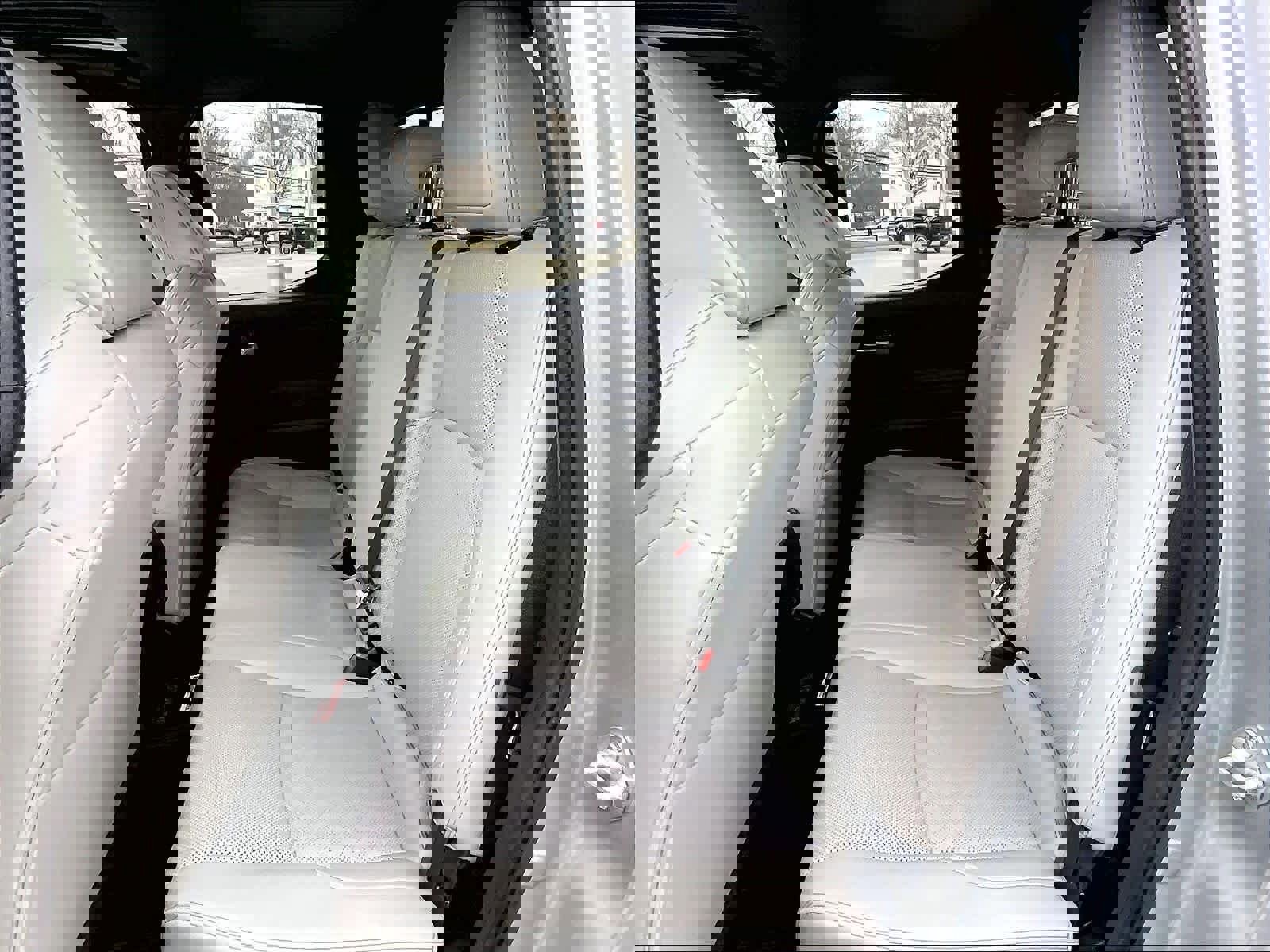 Used 2024 Toyota Tacoma Limited w/ Limited Package (LT) AWD/4WD image 15