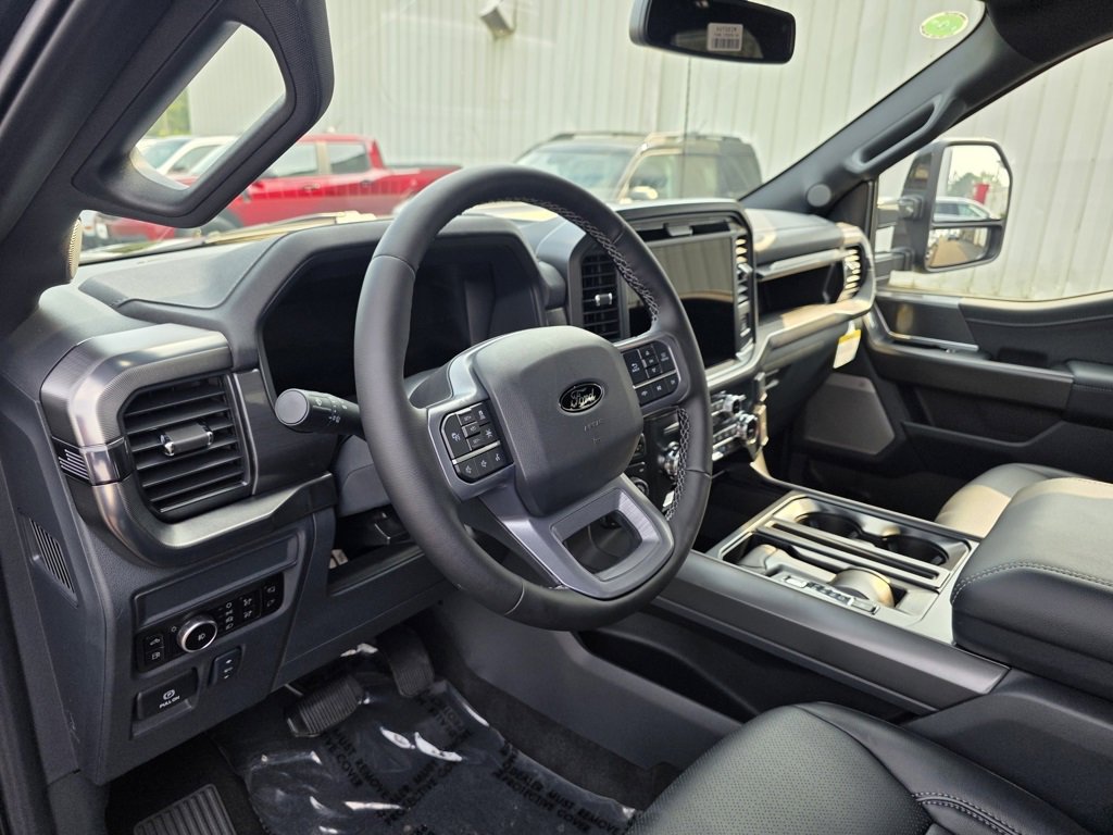 New 2025 Ford F150 Lariat w/ Equipment Group 501A Mid image 13
