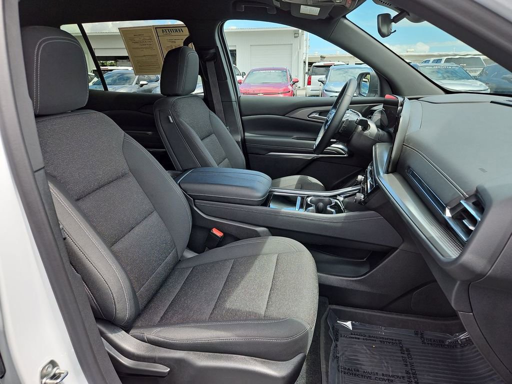 Certified 2024 Chevrolet Traverse LS w/ LPO, Floor Liner Package FWD image 27