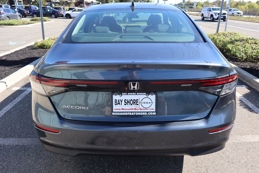 Used 2023 Honda Accord EX image 6