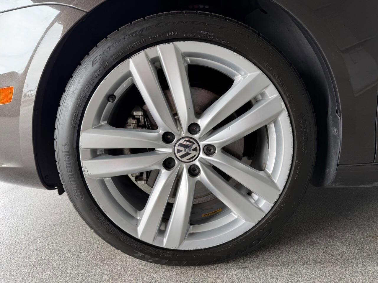 Used 2012 Volkswagen Eos Lux image 32