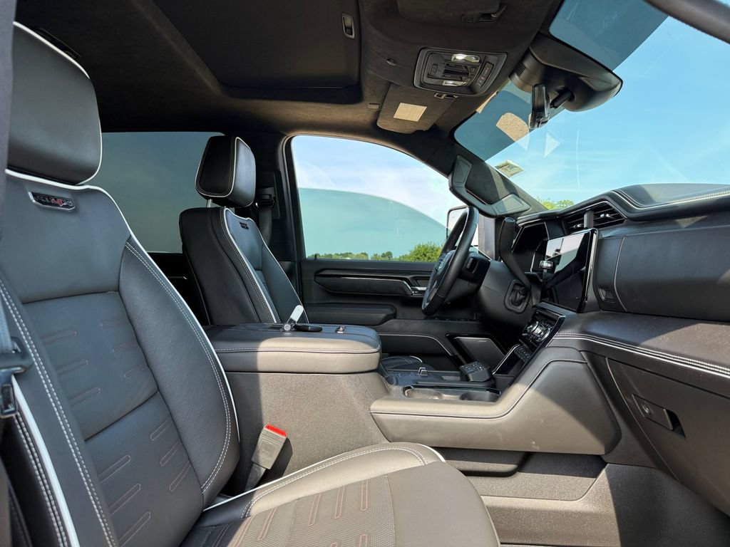 Used 2024 GMC Sierra 2500 AT4X AWD/4WD image 43