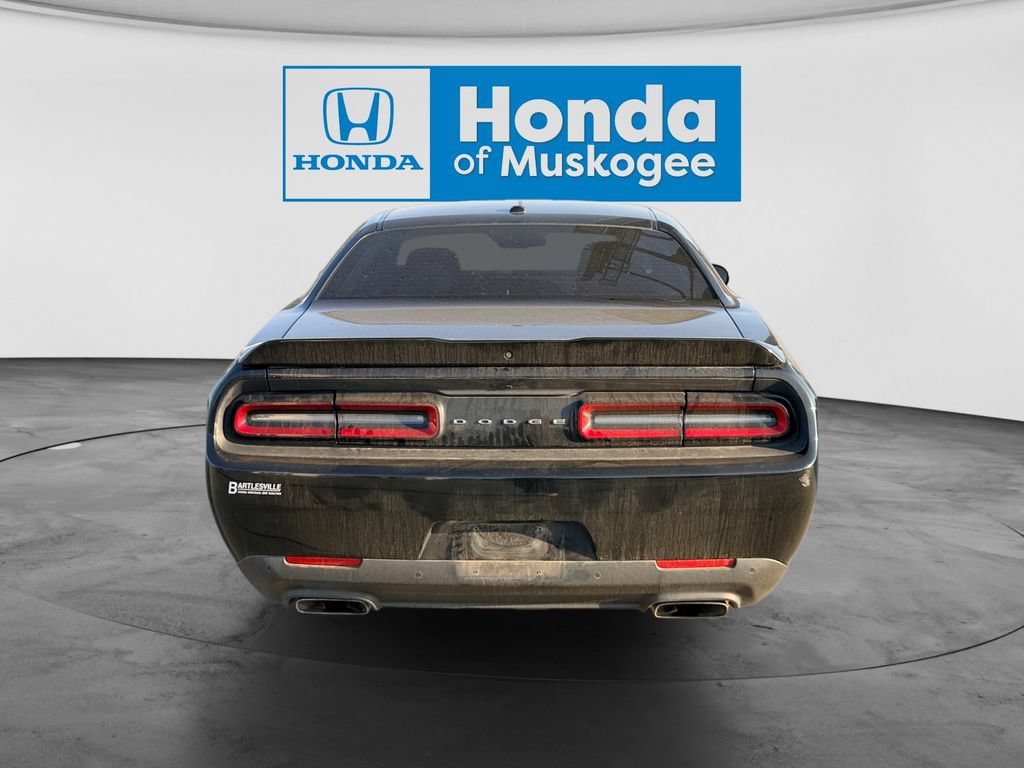 Used 2022 Dodge Challenger R/T RWD image 6