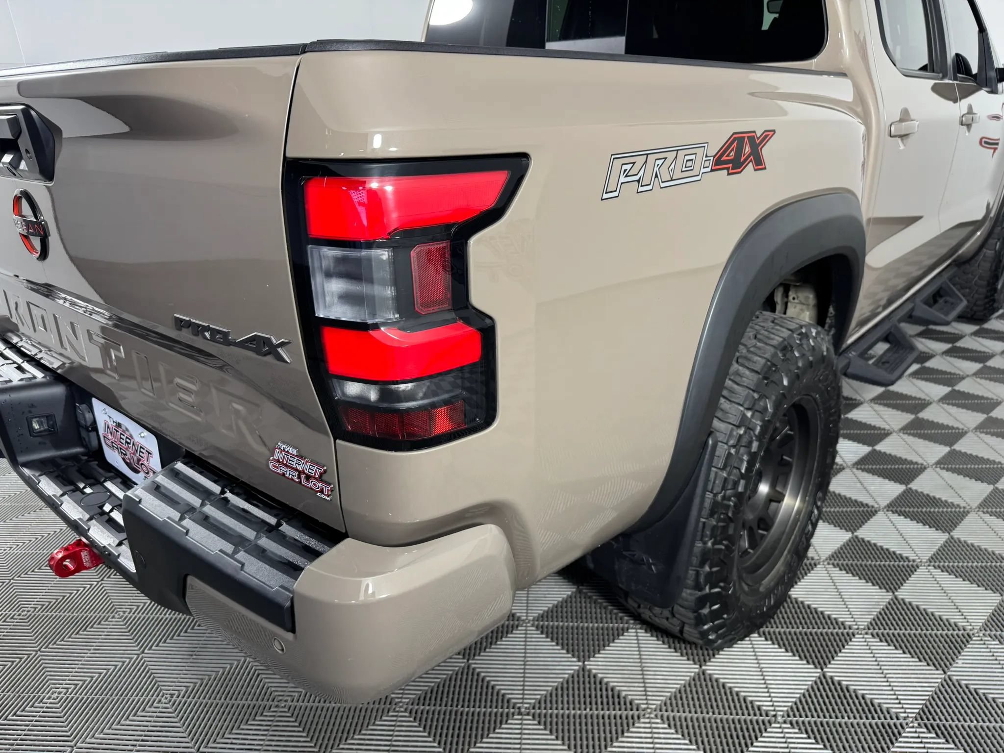 Used 2023 Nissan Frontier PRO-4X w/ Pro-4X Premium Package AWD/4WD image 31