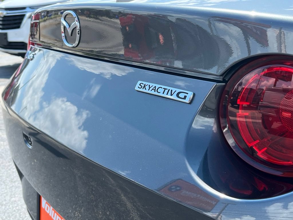 Used 2022 MAZDA MX-5 Miata RF Grand Touring RWD image 8