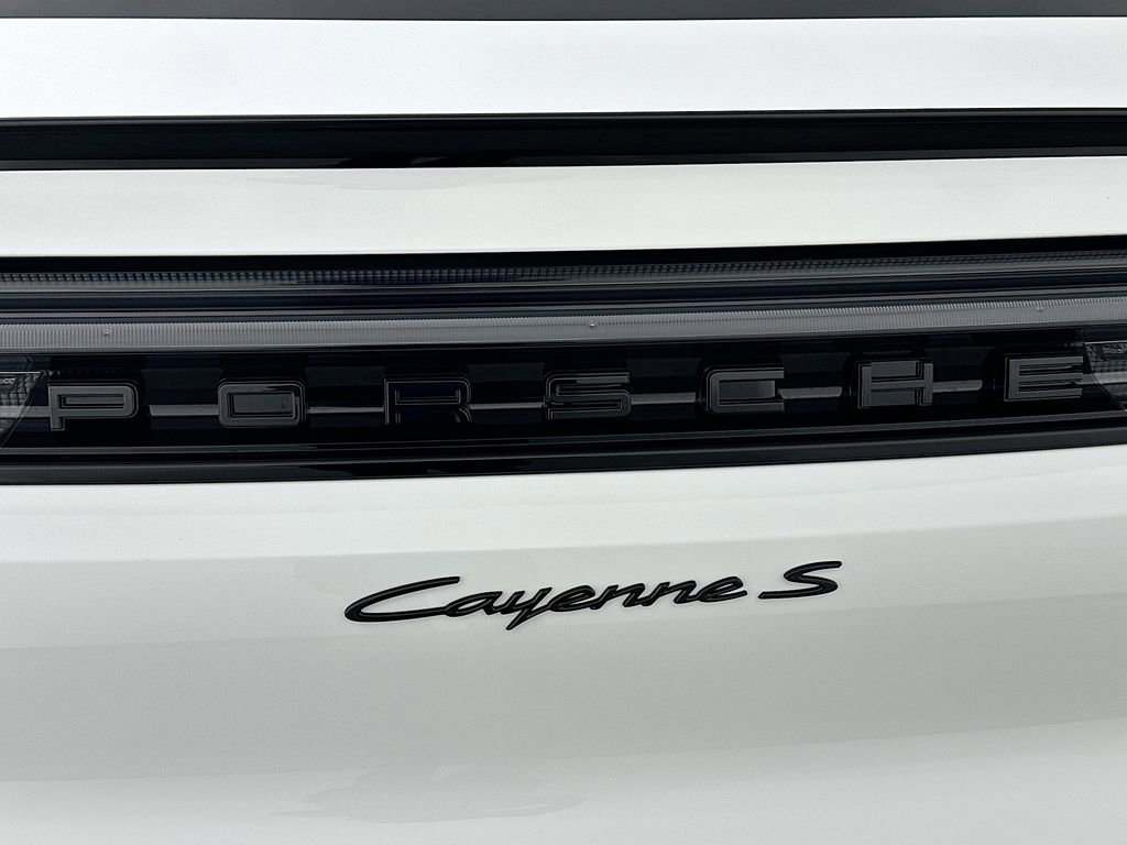 New 2026 Porsche Cayenne S image 35