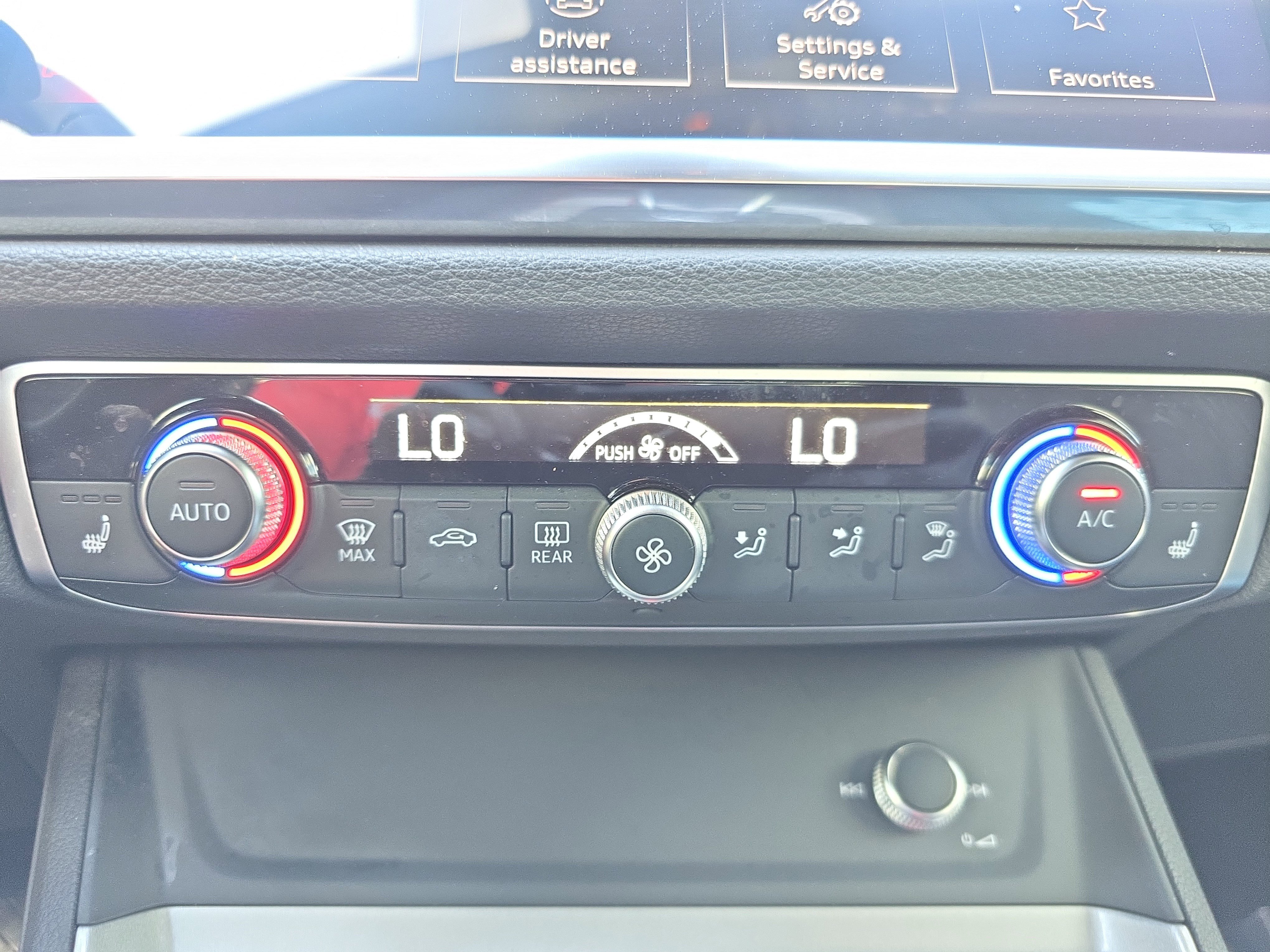 Certified 2023 Audi Q3 2.0T Premium image 19