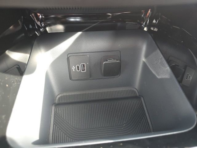 New 2026 Ford Explorer Platinum w/ LUX Leather Package image 17