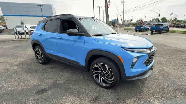 Used 2024 Chevrolet TrailBlazer RS w/ Convenience Package image 2