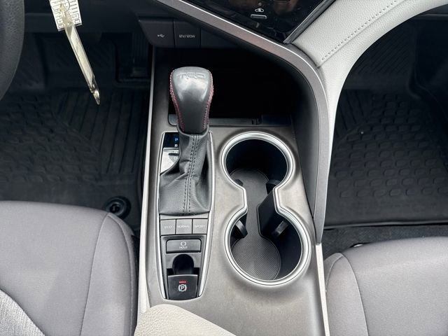 Used 2023 Toyota Camry LE image 18