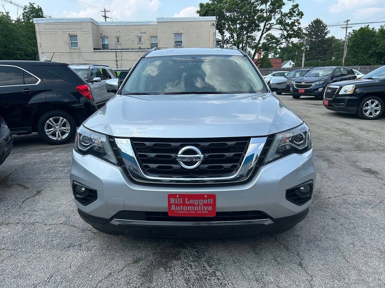 Used 2019 Nissan Pathfinder SL AWD/4WD image 4