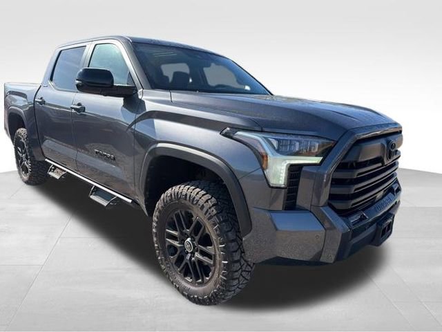 Used 2024 Toyota Tundra Limited image 2