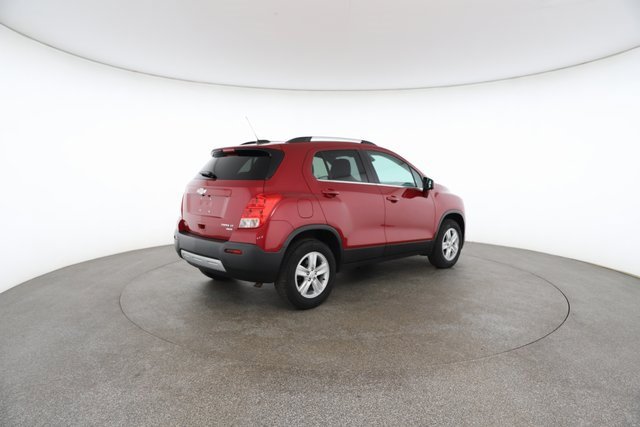 Used 2015 Chevrolet Trax LT w/ LT Sun and Sound Package image 18