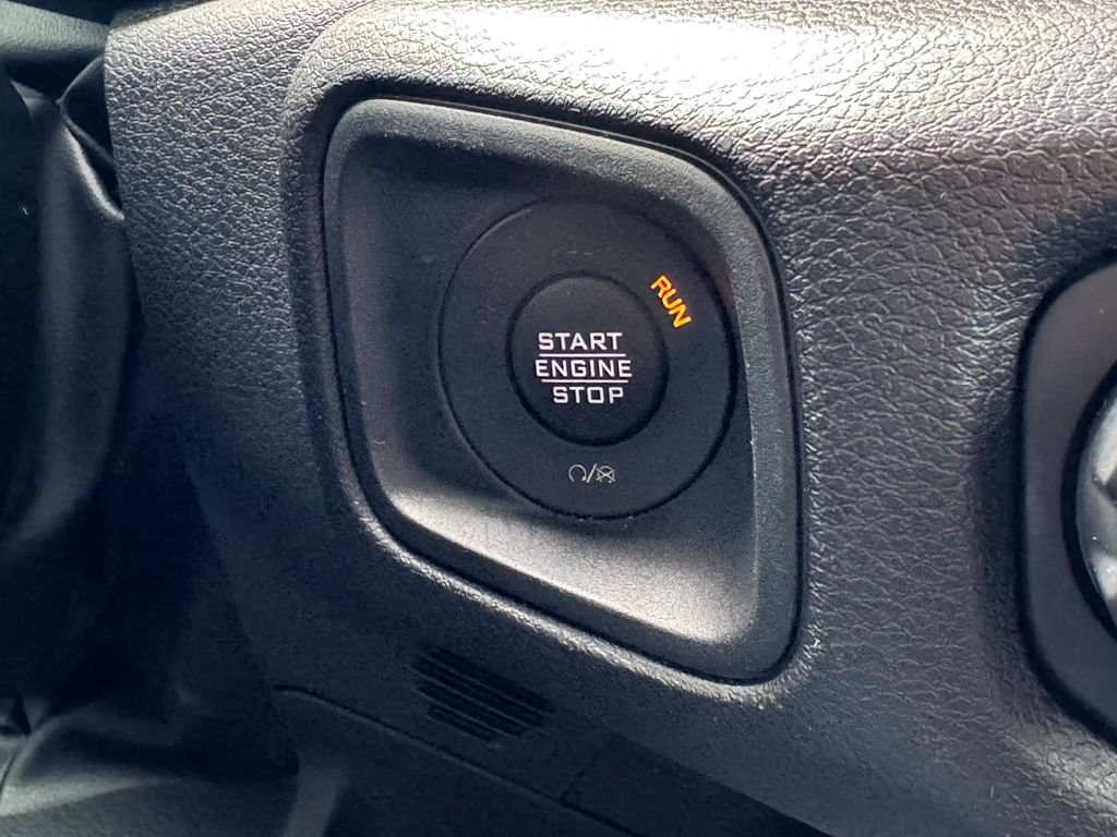 Used 2024 Jeep Wrangler Unlimited Sport AWD/4WD image 28