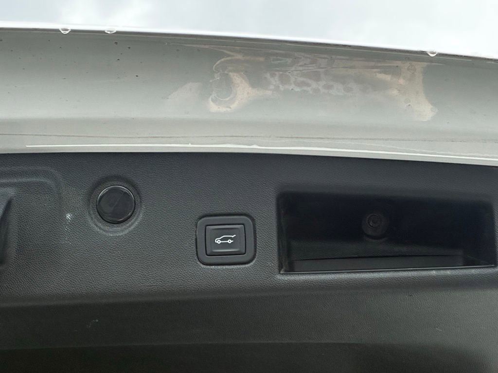 Used 2022 Chevrolet Equinox RS image 41