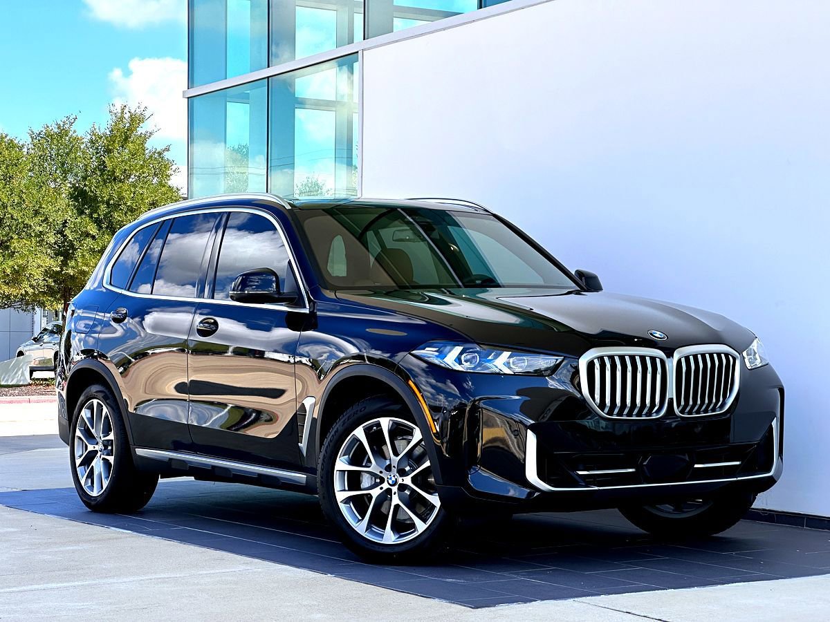 New 2026 BMW X5 xDrive40i w/ Premium Package image 1