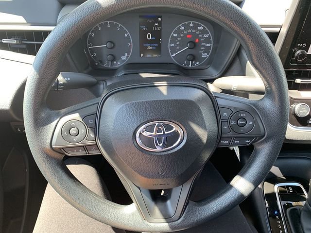 Used 2025 Toyota Corolla LE FWD image 19