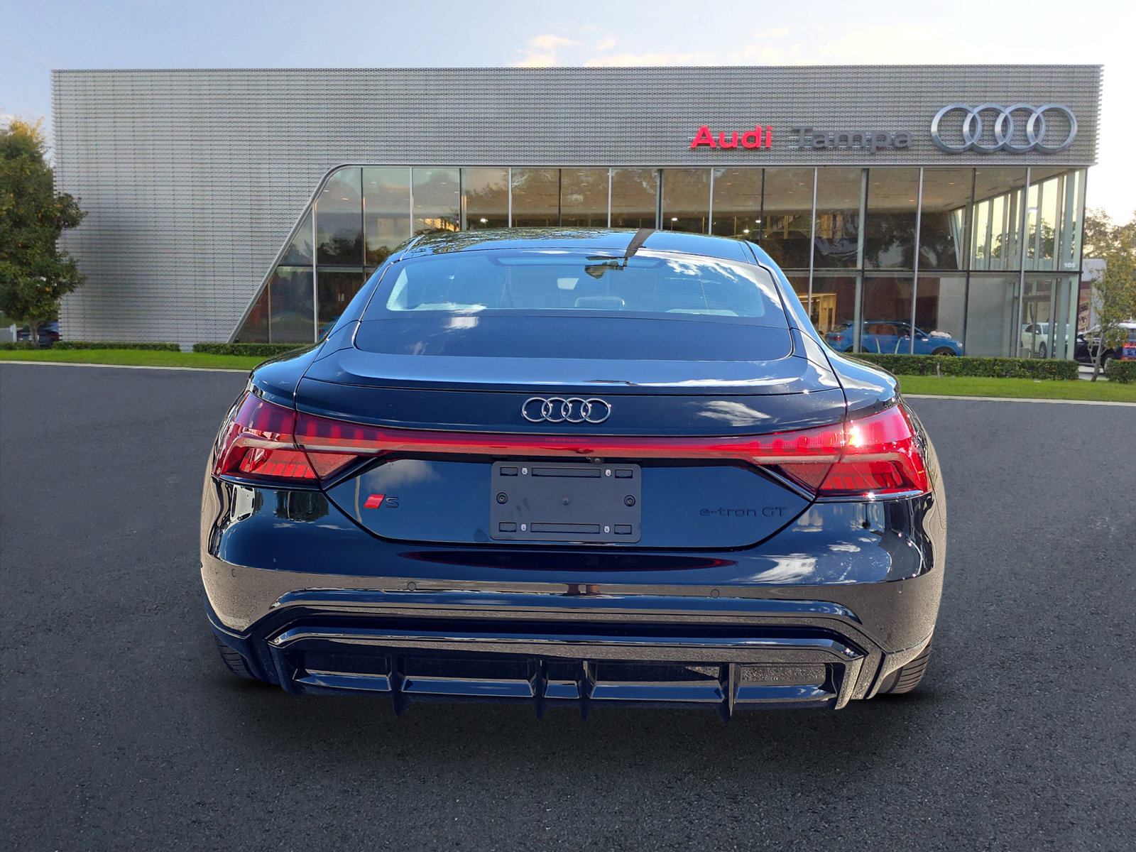 New 2026 Audi S e-tron GT Prestige image 5